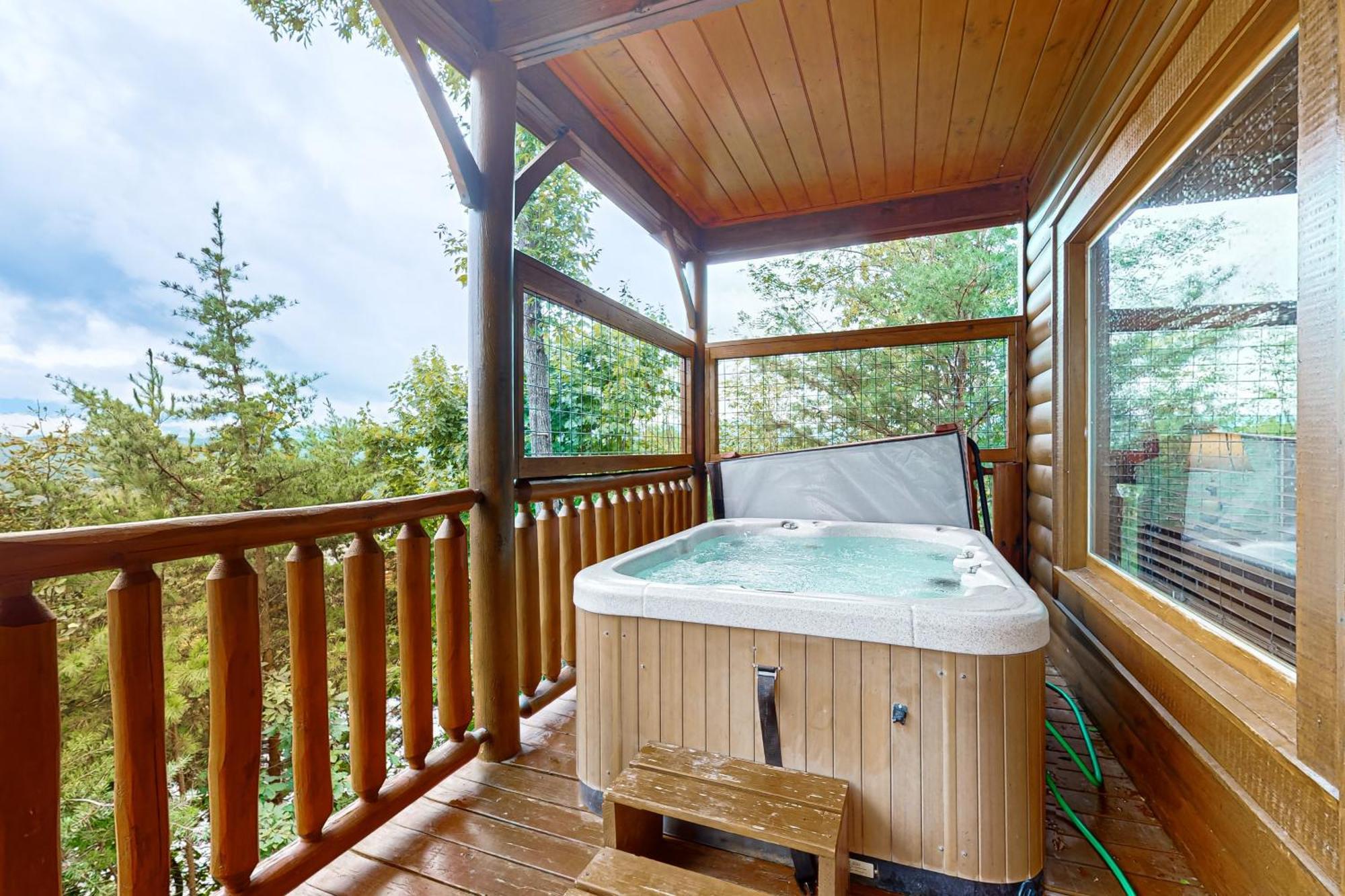 100 Mile View * Pigeon Forge